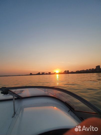 Аренда катера Прогулка на катере