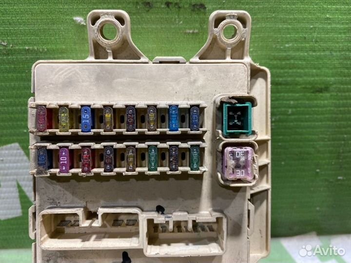 Блок предохранителей Toyota Vista SV40 4S-FE