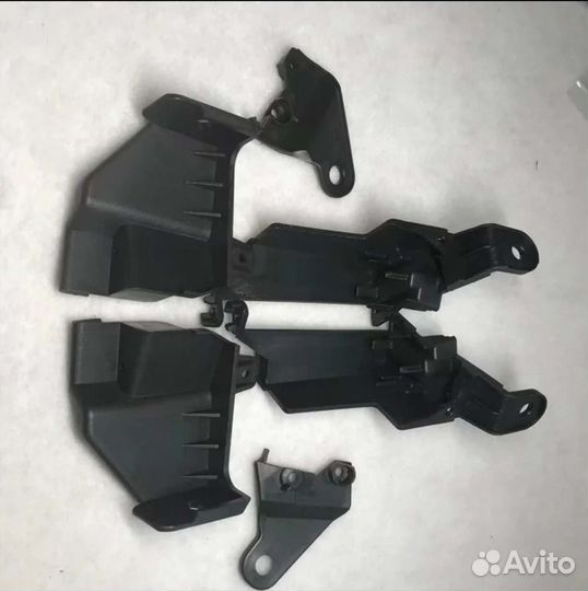 Ремкомплект крепления фар Lexus LX570 2015-2020