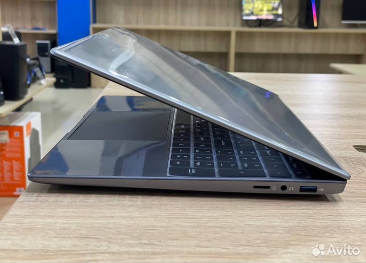 Ноутбук 16/512гб