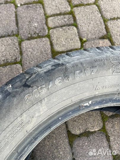 Michelin Latitude Tour HP 215/60 R17