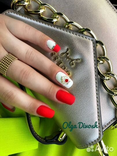 Маникюр педикюр