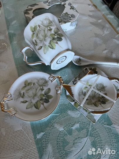 Тарелки корейская роза 2штуки