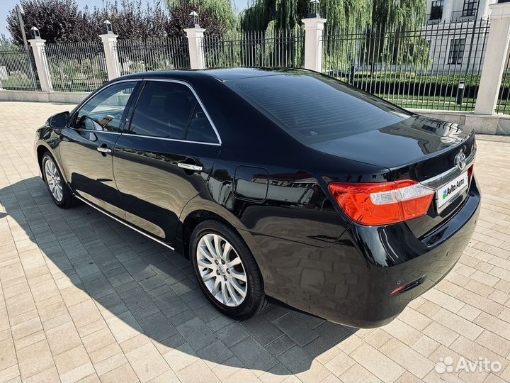 Toyota Camry 2.5 AT, 2012, 230 000 км