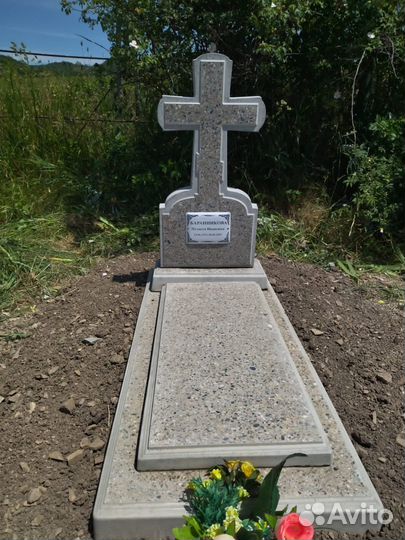 Памятники на могилу