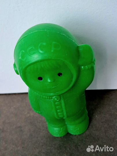 Космонавт СССР игрушка