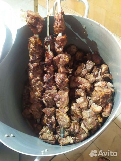 Повар шашлычник