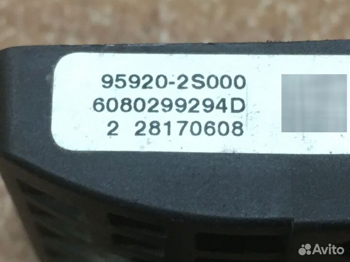 Датчик удара Kia Sportage 3 / Hyindai ix35