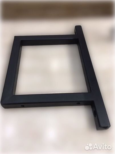 Кронштейн для полок