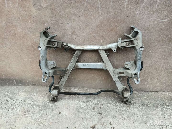 Подрамник передний Bmw E39
