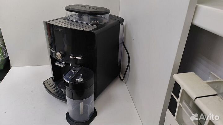 Кофемашина автоматическая Krups EA82FD10