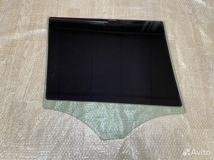 Стекло задней левой двери Mercedes X166