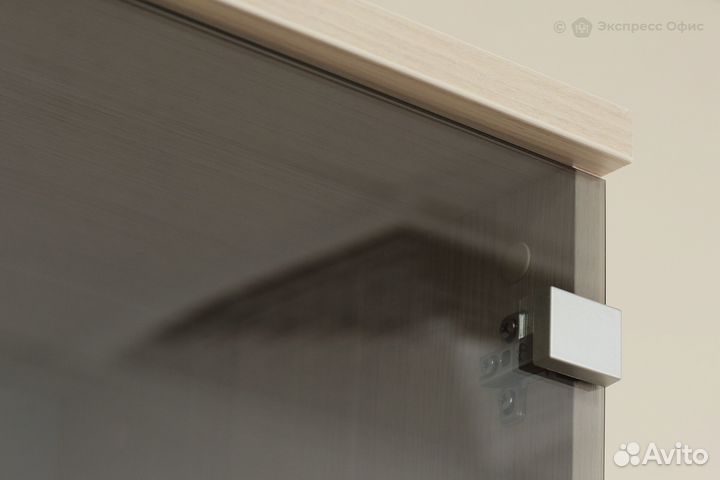 Шкаф для документов со стеклом Vasanta V-664