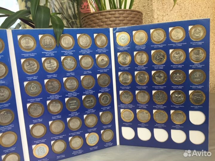 Памятные и юбилейные монеты России