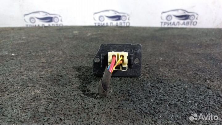 Резистор печки Kia Ceed 1 рест G4FA 2010