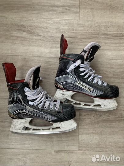 Хоккейные коньки bauer