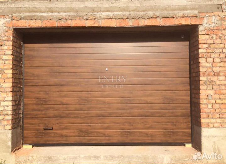 Ворота гаражные секционные