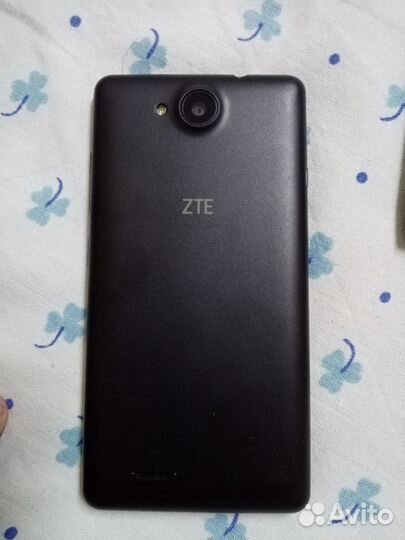 Смартфон ZTE