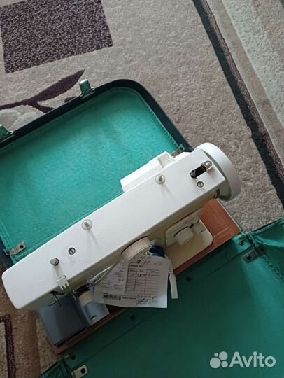 Швейная машина Чайка 132