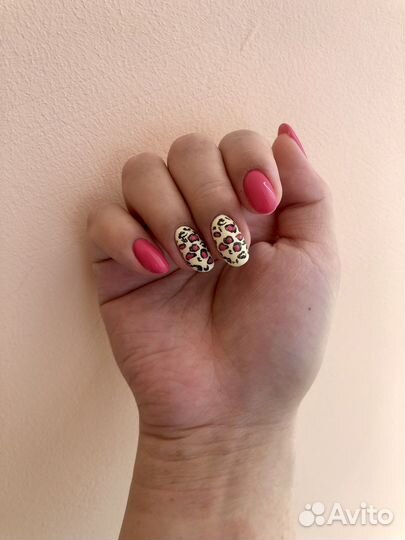 Маникюр и педикюр с выездом на дом