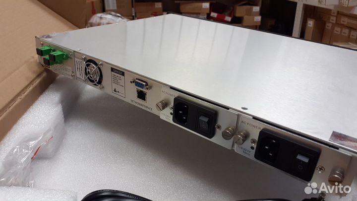 Оптический усилитель 1550 latel, 2 выхода х 16 дБм