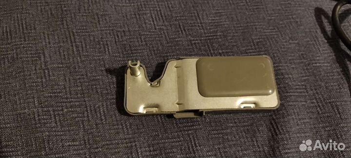 Крышка петли холодильника LG в сборе