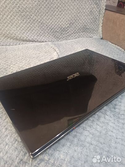 Продаю 4х ядерный ноутбук acer