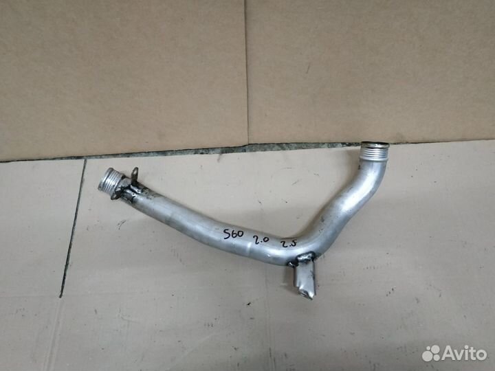 Вольво S60 2013- 2.0T патрубок интеркулера