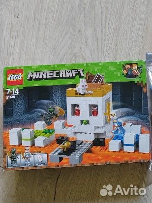 Lego minecraft (два набора 21145 и 21116)