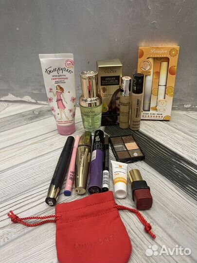 Набор косметики пакетом