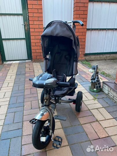 Детский велосипед с ручкой