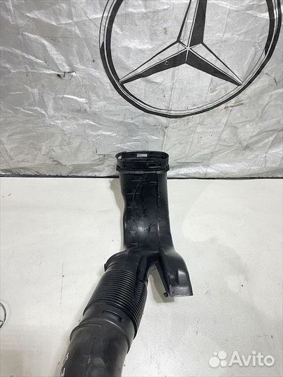 Патрубок воздушного фильтра Мерседес x204 Glk 651