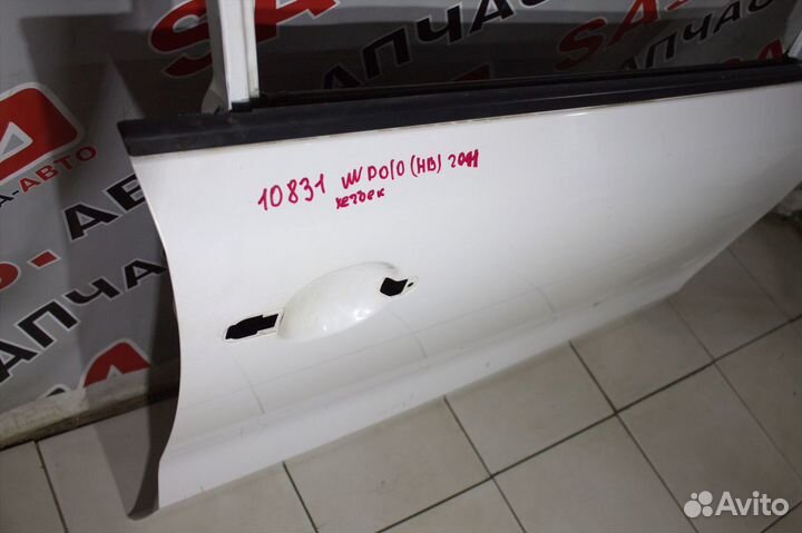 Дверь передняя правая volkswagen Polo 2009)