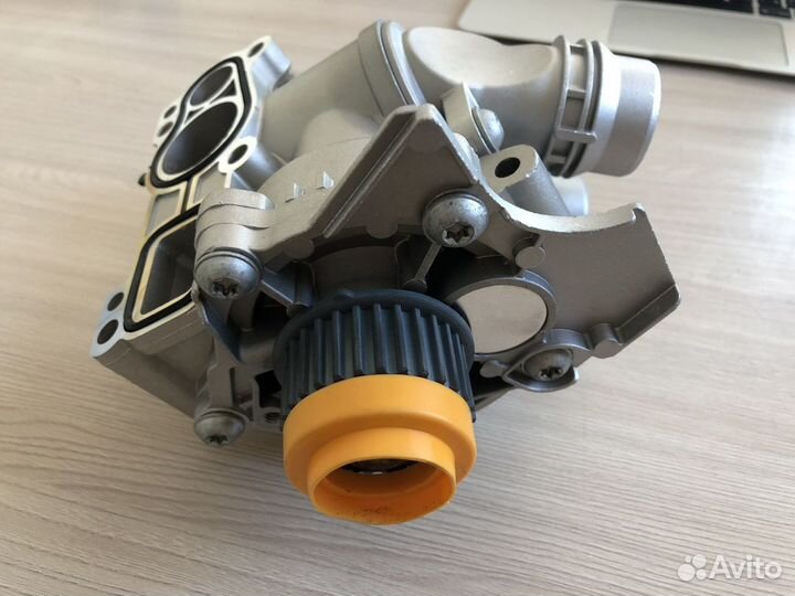 Помпа водяная 1.8 2.0 tfsi VAG Audi VW