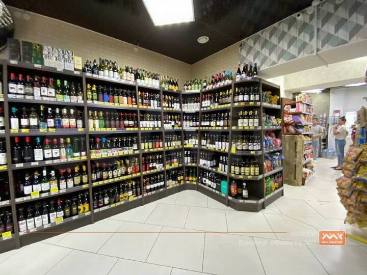 Сдам торговое помещение, 122 м²