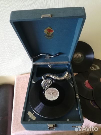 Патефон Коломенский довоенный 30х годов рабочий