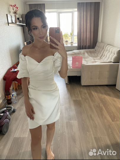 Свадебное платье вечернее короткое белое