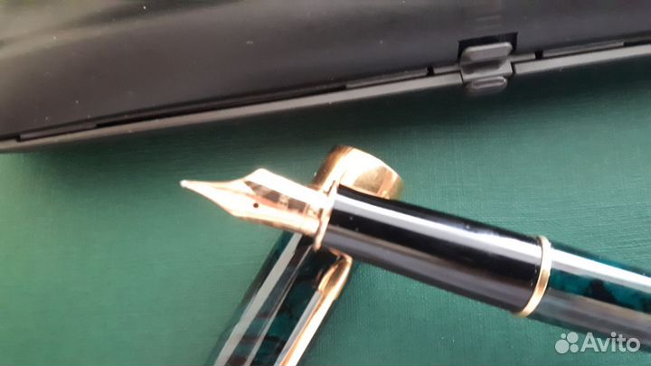 Перьевая ручка parker