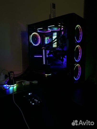 Держатель для видеокарты