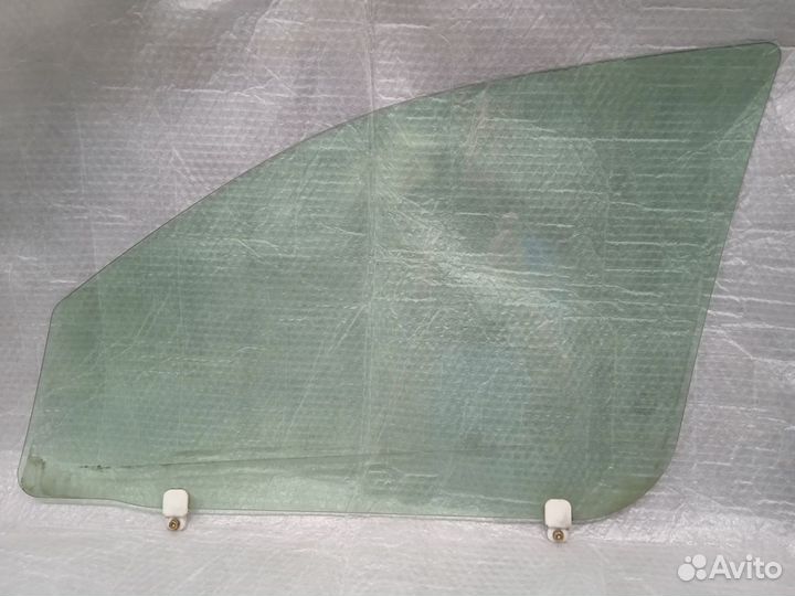 Фонарь левый крышки багажника mitsubishi lancer 10