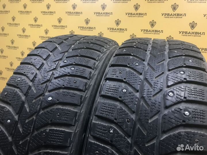 Bridgestone Ice Cruiser 5000 205/60 R16 92T