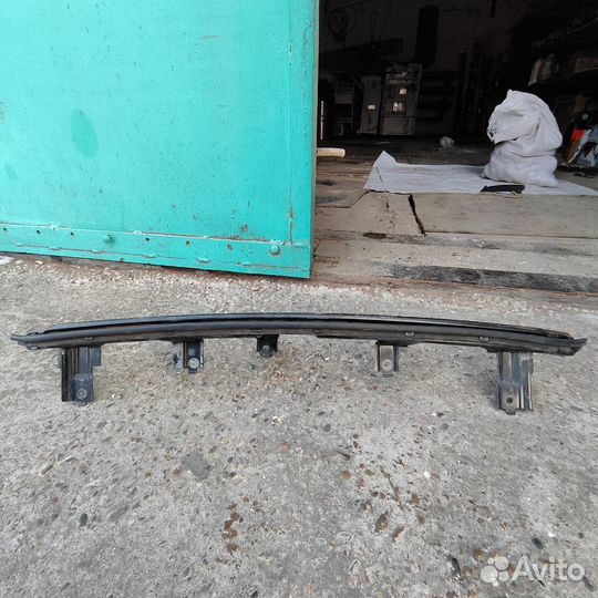 Элементы переднего бампера Митсубиси Лансер 10