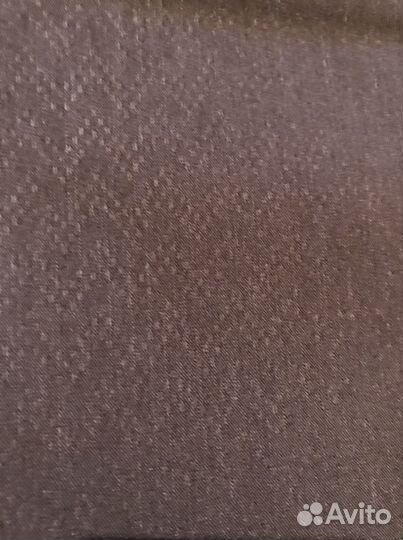 Ткань черная с орнаментом, слегка просвечивается