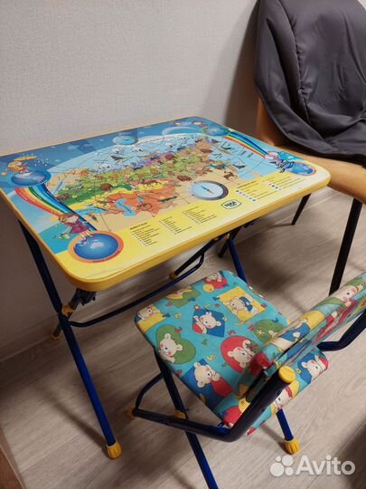 Детский столик и стул