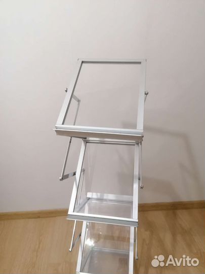 Стойка под брошюры