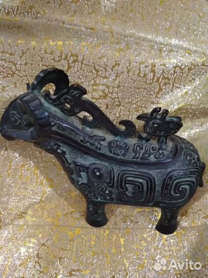 Бронзовый баран