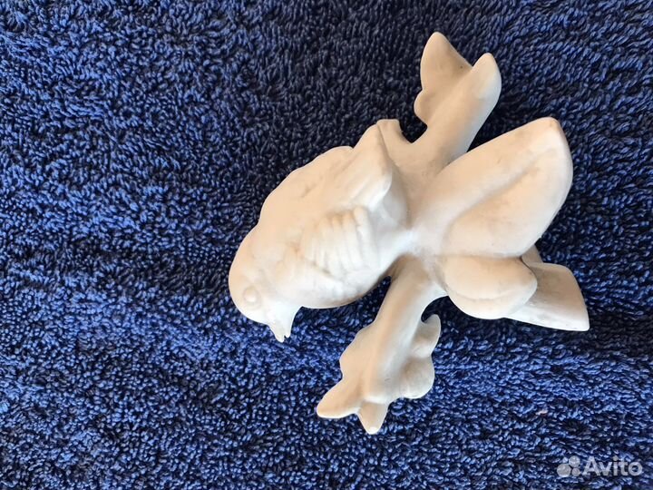 Фигурка, лопатка для торта, бусы Германия