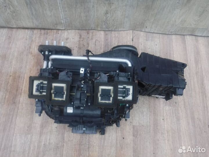 Печка (корпус) BMW 7 F 01 2010