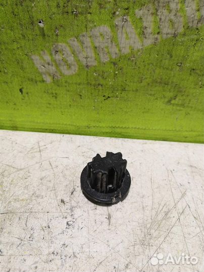 Патрон Мерседес Бенз 210 Е-класс