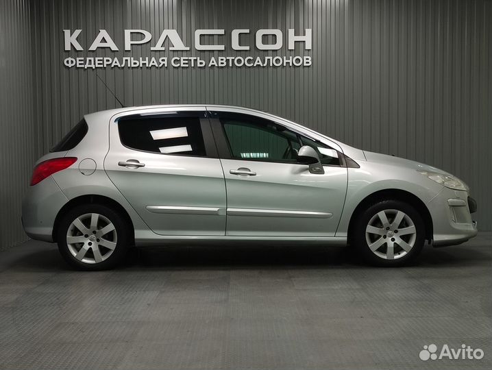 Peugeot 308 1.6 МТ, 2010, 136 000 км